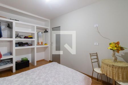 Casa à venda com 200m², 3 quartos e 3 vagas Casa à venda com 200m², 3 quartos e 3 vagasQuarto 2