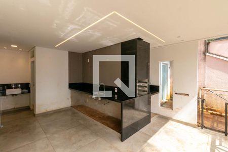 Casa à venda com 220m², 5 quartos e 3 vagas Casa à venda com 220m², 5 quartos e 3 vagasVaranda gourmet