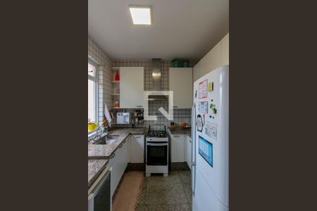 Casa à venda com 220m², 5 quartos e 3 vagas Casa à venda com 220m², 5 quartos e 3 vagasCozinha