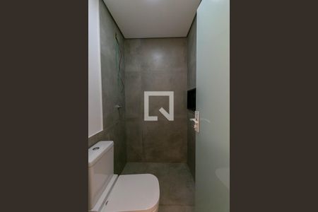 Casa à venda com 220m², 5 quartos e 3 vagas Casa à venda com 220m², 5 quartos e 3 vagasLavabo