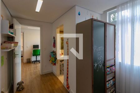 Casa à venda com 220m², 5 quartos e 3 vagas Casa à venda com 220m², 5 quartos e 3 vagasSuíte 2