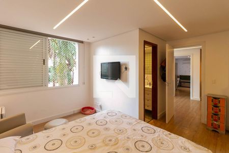 Casa à venda com 220m², 5 quartos e 3 vagas Casa à venda com 220m², 5 quartos e 3 vagasSuíte 3