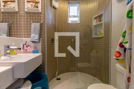 Casa à venda com 220m², 5 quartos e 3 vagas Casa à venda com 220m², 5 quartos e 3 vagasSuíte 2 - Banheiro