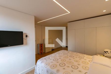 Casa à venda com 220m², 5 quartos e 3 vagas Casa à venda com 220m², 5 quartos e 3 vagasSuíte 3