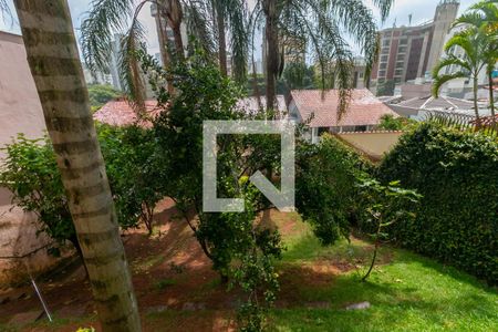 Casa à venda com 220m², 5 quartos e 3 vagas Casa à venda com 220m², 5 quartos e 3 vagasÁrea externa