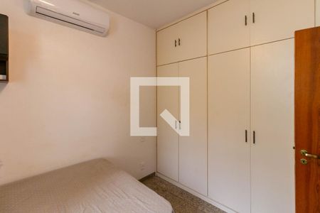 Casa à venda com 220m², 5 quartos e 3 vagas Casa à venda com 220m², 5 quartos e 3 vagasSuíte 1