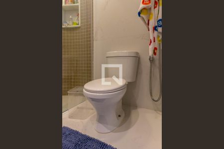 Casa à venda com 220m², 5 quartos e 3 vagas Casa à venda com 220m², 5 quartos e 3 vagasSuíte 2 - Banheiro