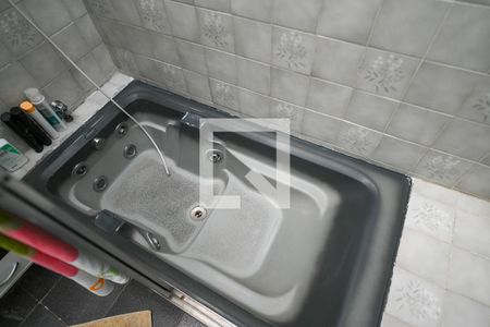 Casa à venda com 175m², 4 quartos e 3 vagasBanheiro 1