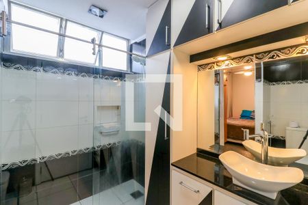 Casa à venda com 200m², 6 quartos e 2 vagas Casa à venda com 200m², 6 quartos e 2 vagasBanheiro da Suíte 2