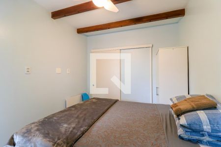 Casa à venda com 200m², 6 quartos e 2 vagas Casa à venda com 200m², 6 quartos e 2 vagasSuíte 4