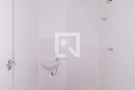 Banheiro de apartamento para alugar com 1 quarto, 18m² em Vila Moraes, São Paulo
