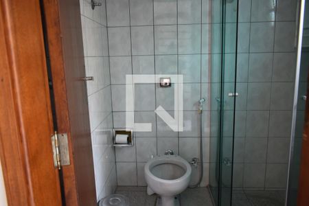Banheiro de casa para alugar com 1 quarto, 60m² em Chácara Inglesa, São Paulo