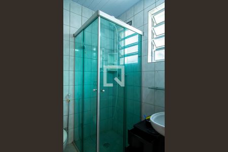 Banheiro de casa para alugar com 1 quarto, 60m² em Chácara Inglesa, São Paulo