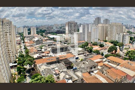 Vista da Sala/Cozinha de apartamento para alugar com 2 quartos, 32m² em Cambuci, São Paulo