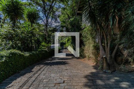 Casa para alugar com 2000m², 5 quartos e 6 vagas Casa para alugar com 2000m², 5 quartos e 6 vagasÁrea comum