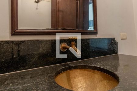 Casa para alugar com 2000m², 5 quartos e 6 vagas Casa para alugar com 2000m², 5 quartos e 6 vagasBanheiro