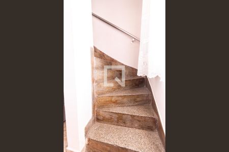 Escada casa 1 de casa à venda com 3 quartos, 154m² em Vila Nova Cachoeirinha, São Paulo