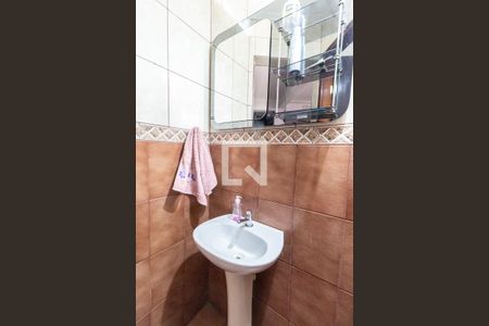 Casa à venda com 154m², 3 quartos e 1 vagaBanheiro de serviço casa 1