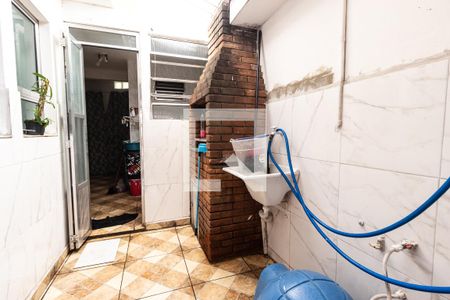 Casa à venda com 154m², 3 quartos e 1 vagaÁrea de serviço casa 1