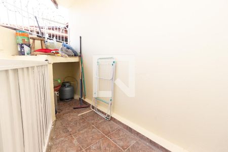 Casa à venda com 154m², 3 quartos e 1 vagaÁrea de serviço casa 2