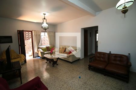 Sala 1 de casa à venda com 4 quartos, 580m² em Penha, Rio de Janeiro