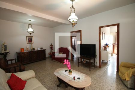 Sala 1 de casa à venda com 4 quartos, 580m² em Penha, Rio de Janeiro