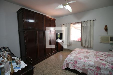 Casa à venda com 580m², 4 quartos e 2 vagasQuarto 2