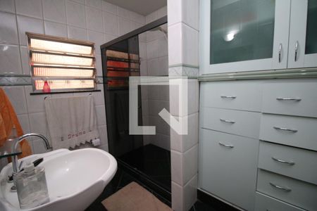 Casa à venda com 580m², 4 quartos e 2 vagasBanheiro 2