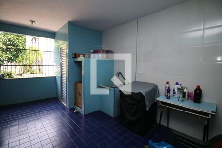 Casa à venda com 580m², 4 quartos e 2 vagasÁrea de Serviço 1