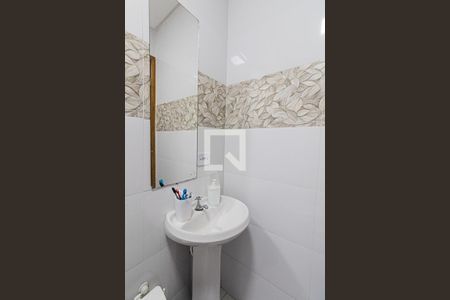 Apartamento à venda com 38m², 2 quartos e 1 vaga Apartamento à venda com 38m², 2 quartos e 1 vagaBanheiro