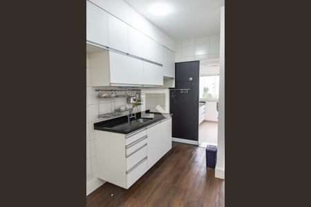 Apartamento para alugar com 65m², 2 quartos e 1 vaga Apartamento para alugar com 65m², 2 quartos e 1 vagaCozinha