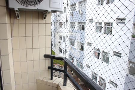 Sacada da Sala de apartamento para alugar com 2 quartos, 74m² em Centro, São Vicente