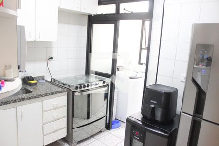 Apartamento para alugar com 74m², 2 quartos e 1 vagaCozinha