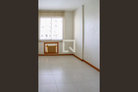 Quarto 1 de apartamento à venda com 2 quartos, 53m² em Itanhangá, Rio de Janeiro