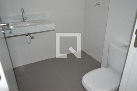 Apartamento à venda com 110m², 3 quartos e 2 vagasBanheiro da Suite