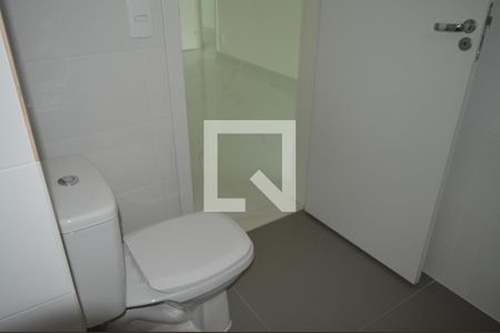 Apartamento à venda com 110m², 3 quartos e 2 vagasBanheiro da Suite