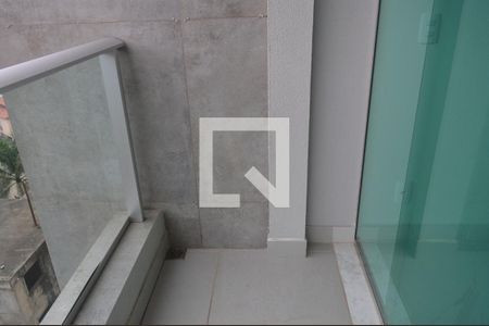 Varanda da Sala de apartamento à venda com 3 quartos, 110m² em Centro, Contagem