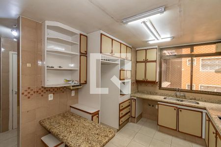 Apartamento à venda com 400m², 4 quartos e 4 vagasCozinha 