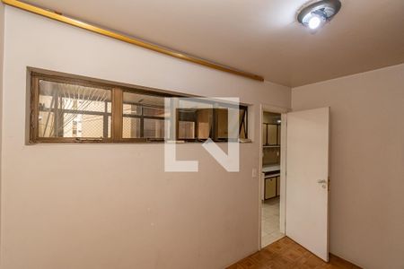 Apartamento à venda com 400m², 4 quartos e 4 vagasQuarto Área de Serviço