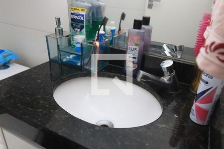 Banheiro de apartamento à venda com 2 quartos, 47m² em Vila Matilde, São Paulo