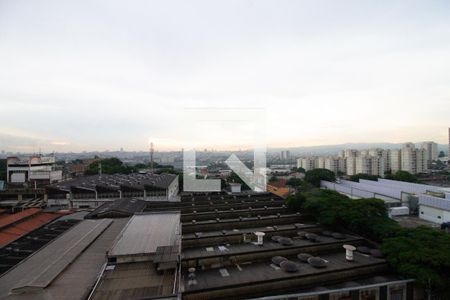 Vista da Sala de apartamento para alugar com 2 quartos, 36m² em Vila das Bandeiras, Guarulhos