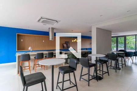 Apartamento para alugar com 33m², 1 quarto e sem vaga Apartamento para alugar com 33m², 1 quarto e sem vagaÁrea comum - Salão de festas