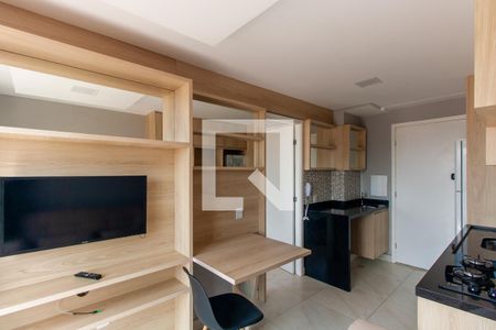 Sala de apartamento para alugar com 1 quarto, 28m² em Vila Tolstoi, São Paulo