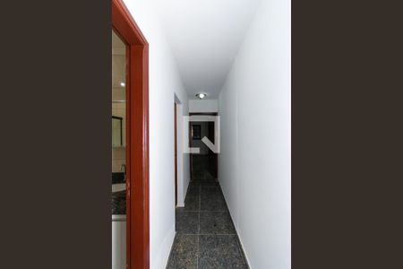 Corredor de casa para alugar com 2 quartos, 64m² em Jardim Tiete, São Paulo