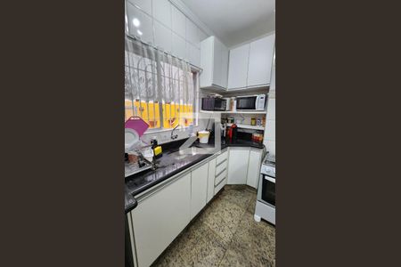 Casa para alugar com 200m², 4 quartos e 1 vagaCozinha - Torneira