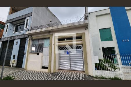 Casa para alugar com 200m², 4 quartos e 1 vagaFachada