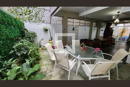 Casa para alugar com 200m², 4 quartos e 1 vagaJardim