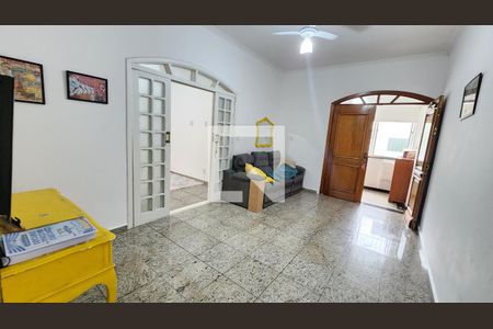 Sala de casa para alugar com 4 quartos, 200m² em Centro, Santos