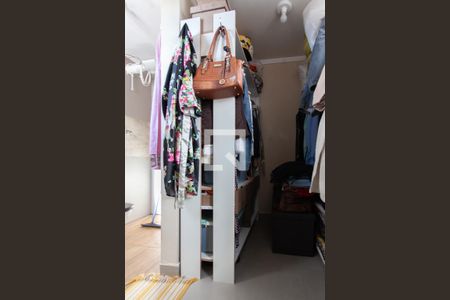 Closet da suíte de casa à venda com 2 quartos, 98m² em Candelária, Belo Horizonte