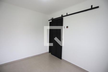 Quarto 2 de apartamento para alugar com 2 quartos, 48m² em Jardim Casa Branca, Suzano